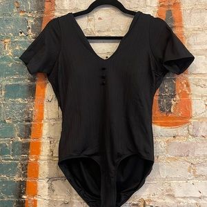 Albion Black Short Sleeve One Piece sz XL